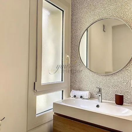 La Deauvilloise Yourhosthelper *